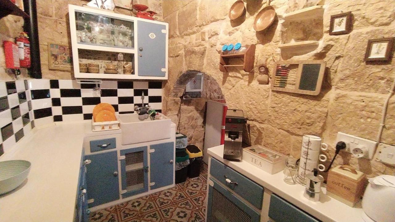 Fusion Homestay Accommodation Mosta Exteriör bild