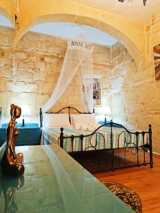Fusion Homestay Accommodation Mosta Exteriör bild
