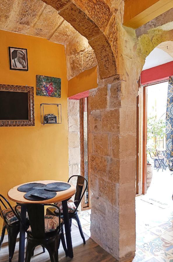 Fusion Homestay Accommodation Mosta Exteriör bild
